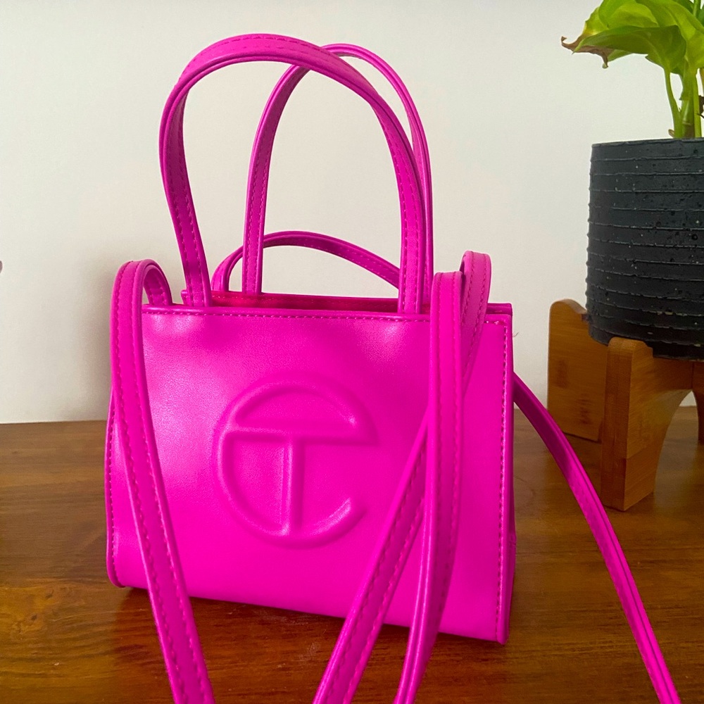 Telfar Bag 🌺 (Azalea)